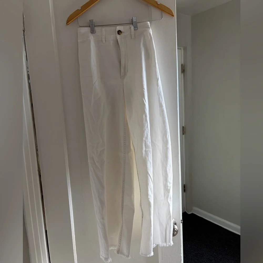 Billabong White Wide-Leg Pants - Picture 1 of 7
